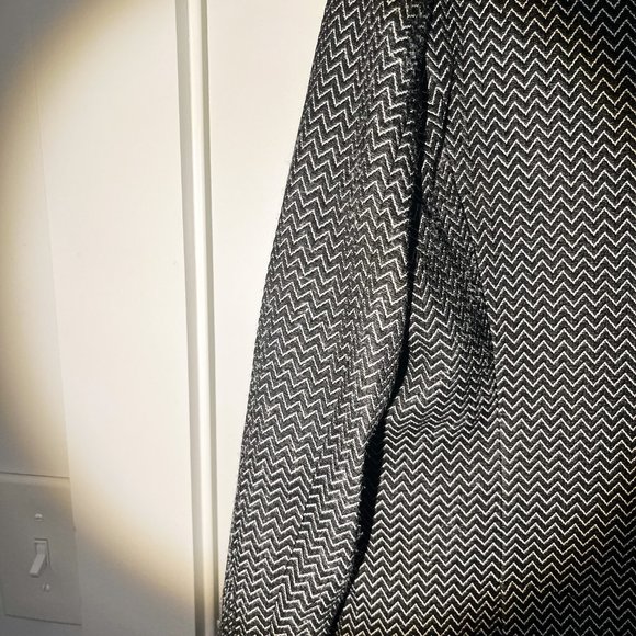 Vintage Armani Collezioni Jacquard 2 PC Chevron Skirt Suit Blazer Size 12 - Picture 13 of 14